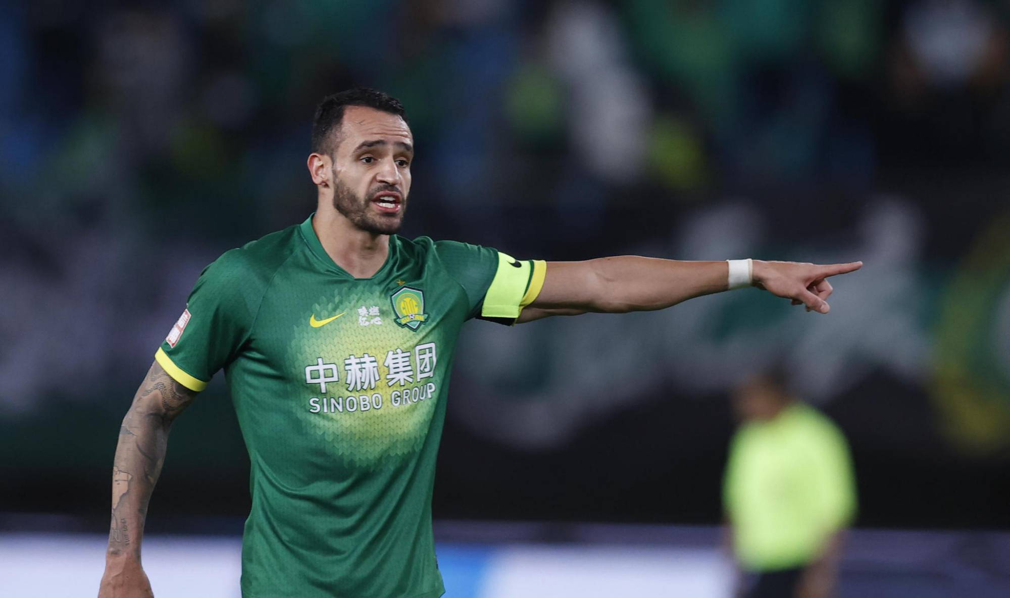 wps文档末段后空白多下一段不接上