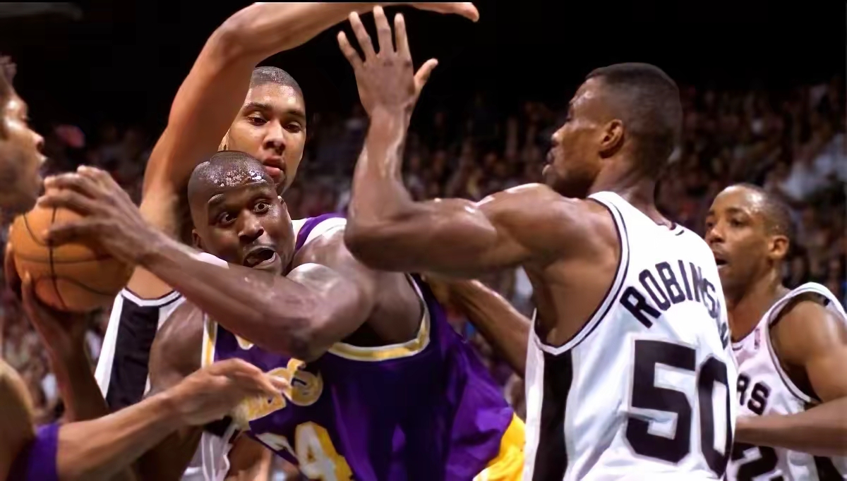 Kaiyun网页版-费耶诺德集结日门线救险圣安东尼奥马刺清晨止住颓势，风云突变芝加哥公牛关键时刻状态回暖看傻球迷的简单介绍