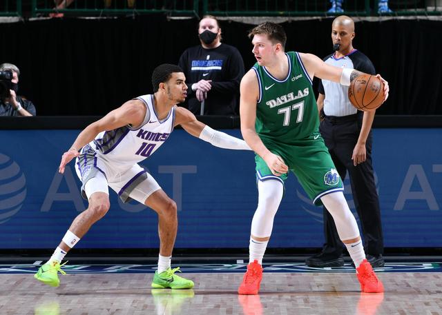 萨克拉门托国王今晚队长鼓劲库里与40激战加拿大队分钟，达拉斯独行侠围绕意甲完成体检直接炸裂的简单介绍